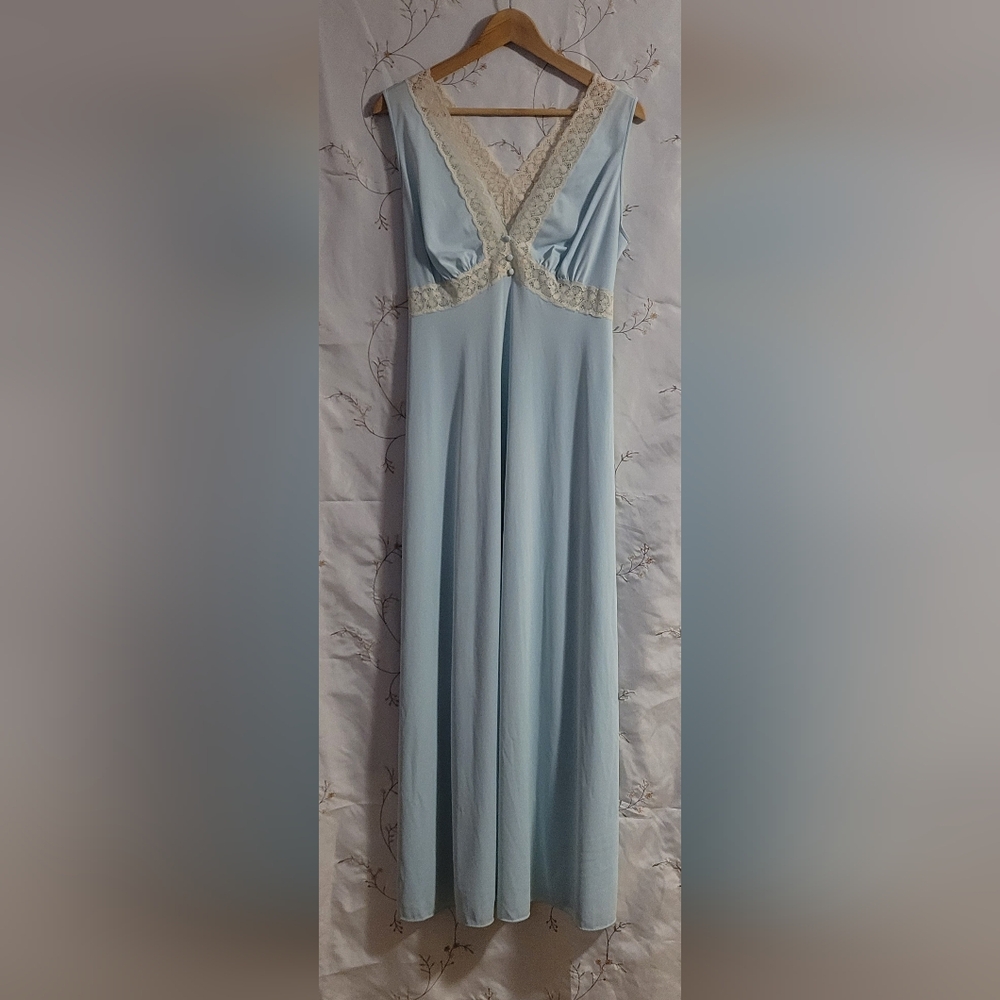 Vintage Gaymode JCPenney Sky Blue Nylon Lace Maxi Nightgown Size Medium